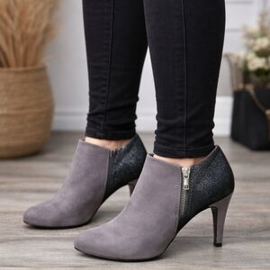 Dexflex Comfort NEW Harper Modern Minimalist Comfort Bootie 8M